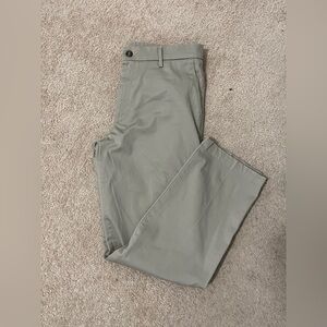 Men’s Khaki Pants